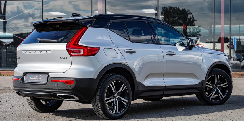 Volvo XC 40 cena 118900 przebieg: 121000, rok produkcji 2019 z Grajewo małe 781